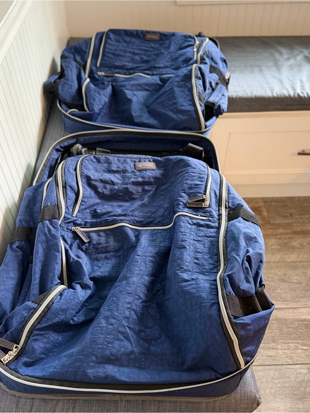 BIAGGI ZipSak Boost Max Folding Expandable Spinner Luggage 27” Set 2 Blue Bundle